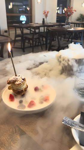 https://www.restauracja-debowa.pl/