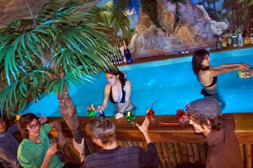 Bar Le Martin's club - Thumbnail