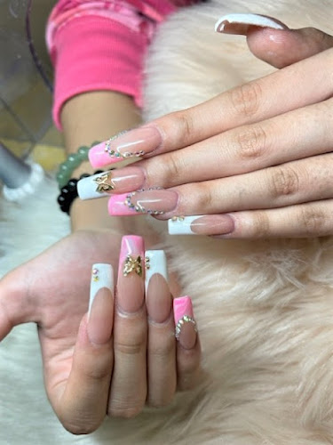 Classy Nail Spa interior view