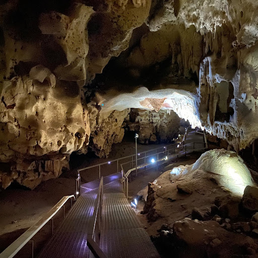 Cutta Cutta Caves Nature Park