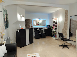 Photo n°2 de LC Coiffure à Cavaillon (Salon de coiffure)
