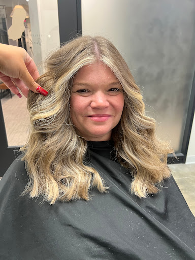 Foiled Hair Salon - Thumbnail