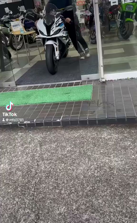 モトフィールドドッカーズ名古屋店 【MFD名古屋店】