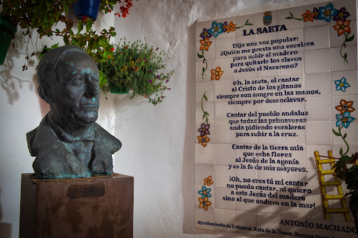 Placita Antonio Machado - Thumbnail