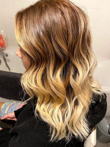 Audrey Roche Hair design - Thumbnail