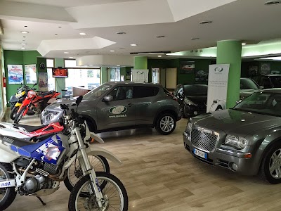 Photos of C&C Italia Automobili Srl - Auto KM0 - Auto usate - Auto d&rsquo;epoca