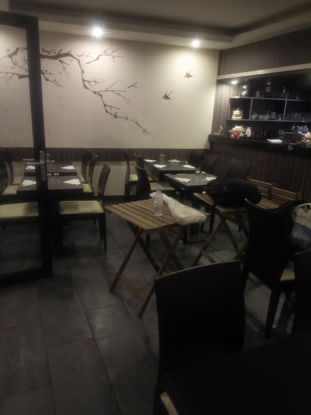 SAKURA SUSHI