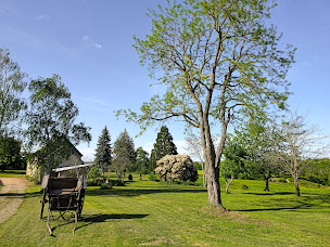 Photo n°8 de La Grange du Theil à Saint-Bonnet-de-Four (Pension pour chevaux)