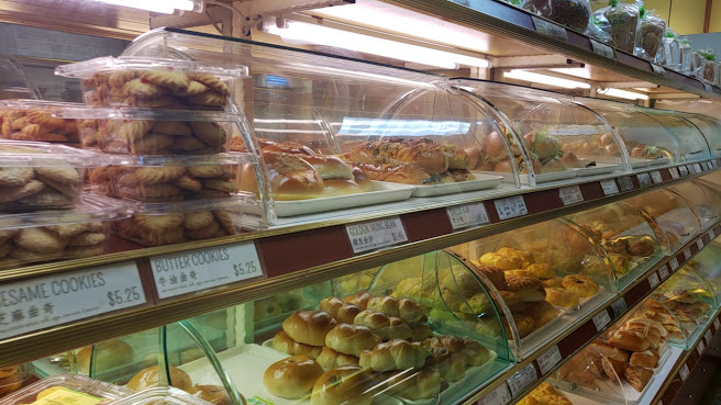 Fay Da Bakery by null