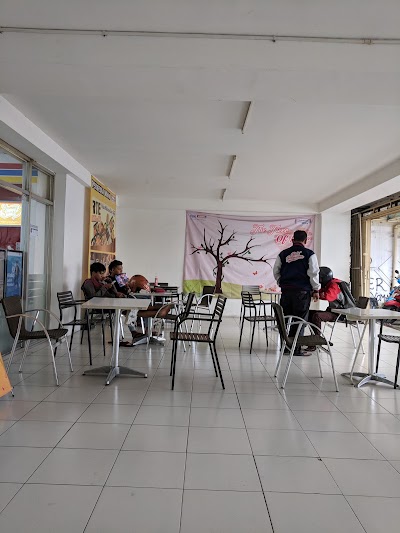 Photos of Indomaret Hybrid Monjali