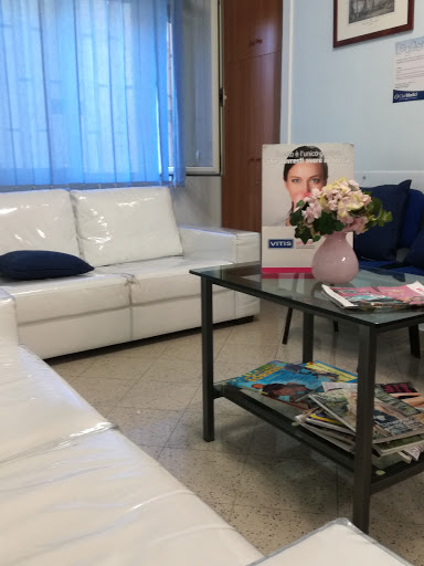 Studio Dentistico dr Antonio Rizzuto Gallery - Italy