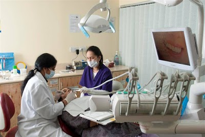 Dentacare Centre (Dental & Orthodontics) Hamdan - Dentist