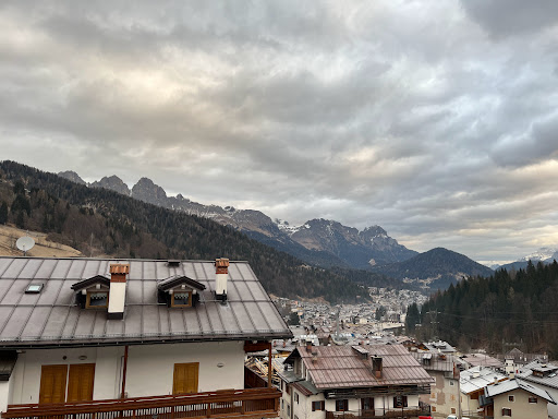 Albergo Ristorante La Montanara | Pizzeria Ipiza Gallery - Italy