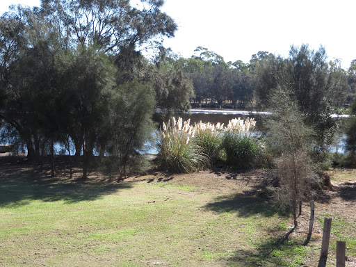 Max Hunt Reserve Gallery - Australia