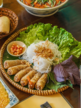 Ăn Thôi Restaurant by null