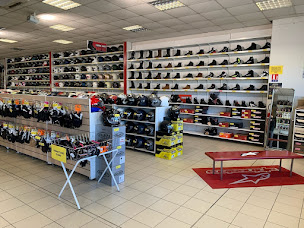 Photo n°27 de CARDY MONTPELLIER à Saint-Jean-de-Védas (Magasin de pneus)