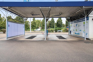 Photo n°13 de Eléphant Bleu à Lons-le-Saunier (Service de lavage haute pression)