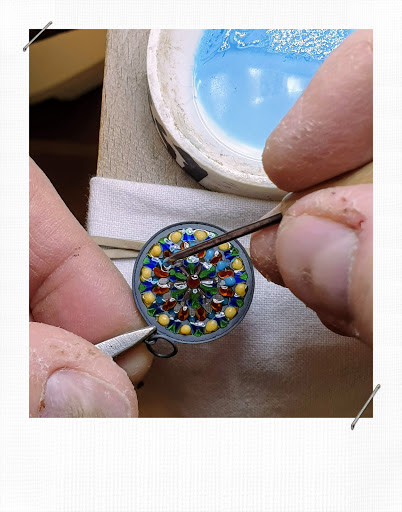 Profession Emailleur sur Bijoux Gallery - France