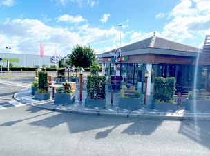 Photo n°25 de McDonald's à Allonne (Sandwicherie)