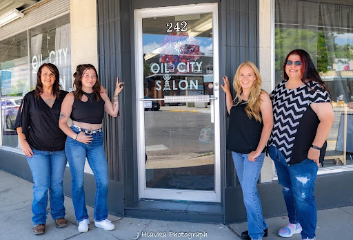 Oil City Salon - Thumbnail
