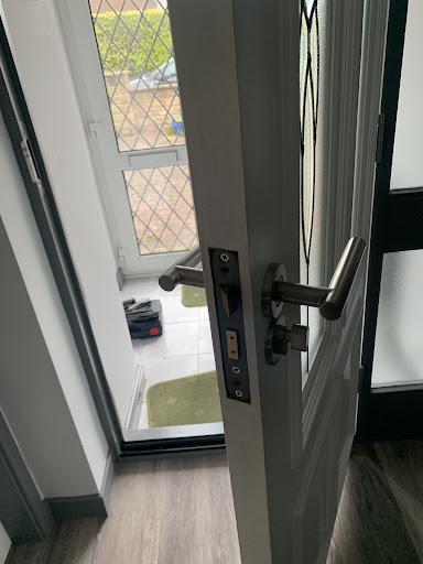 first call locksmiths - Visual