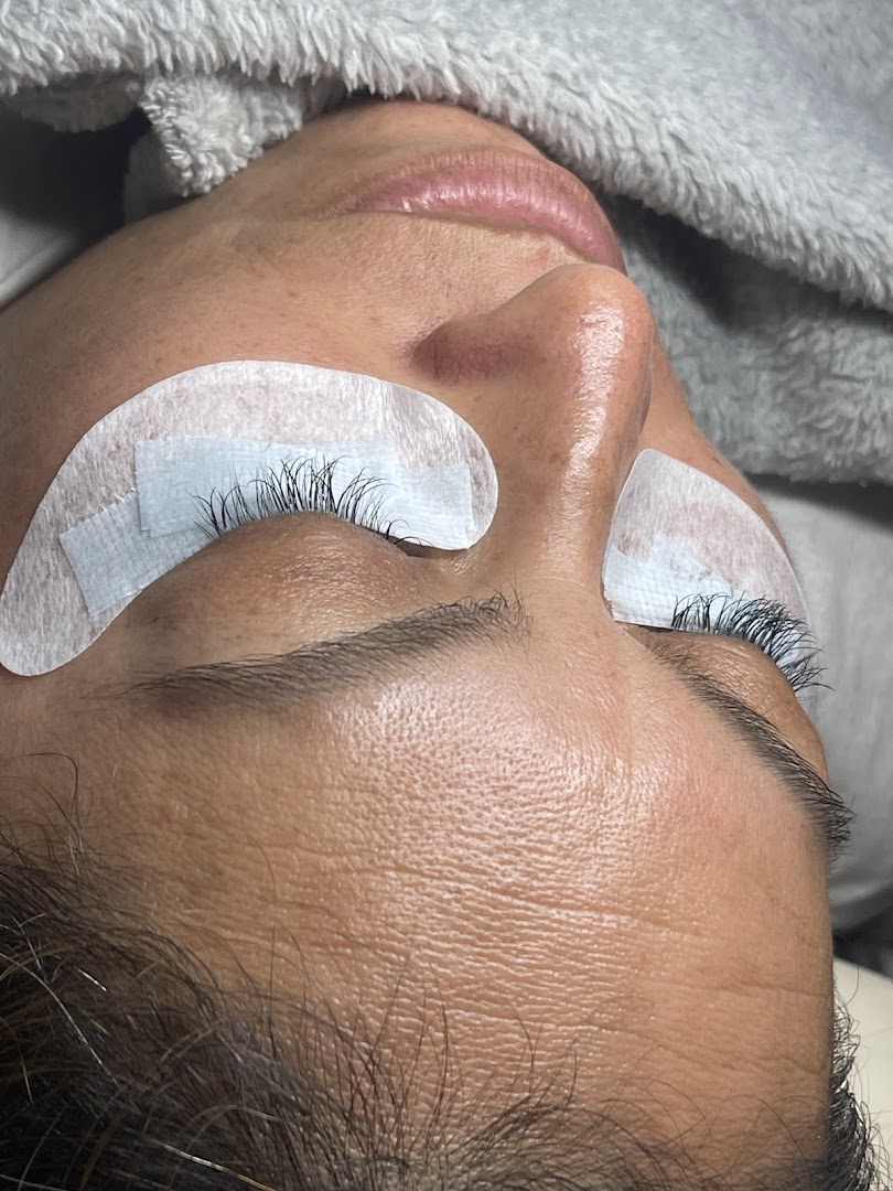 Mi Reina Salon and Spa photo 6