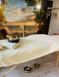 Photo n°1 de Lydéric parenty massages bien etre ayurvediques et lithothérapie à Saint-Étienne-au-Mont (Massothérapeute)