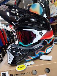 Photo n°5 de Moto And Co à Allonne (Magasin de motos)