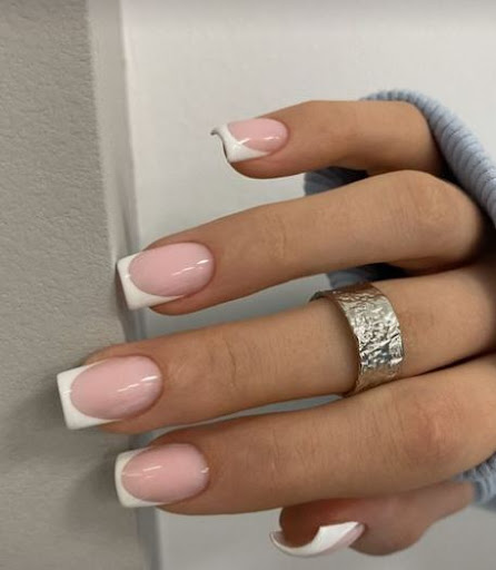 Ezoncs Beauty salon | Biab Nagels en Acrylnagels Studio Utrecht