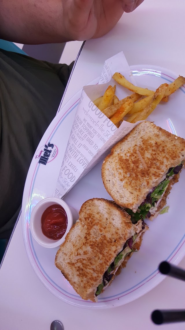 Tommy Mel's (Las Tablas)