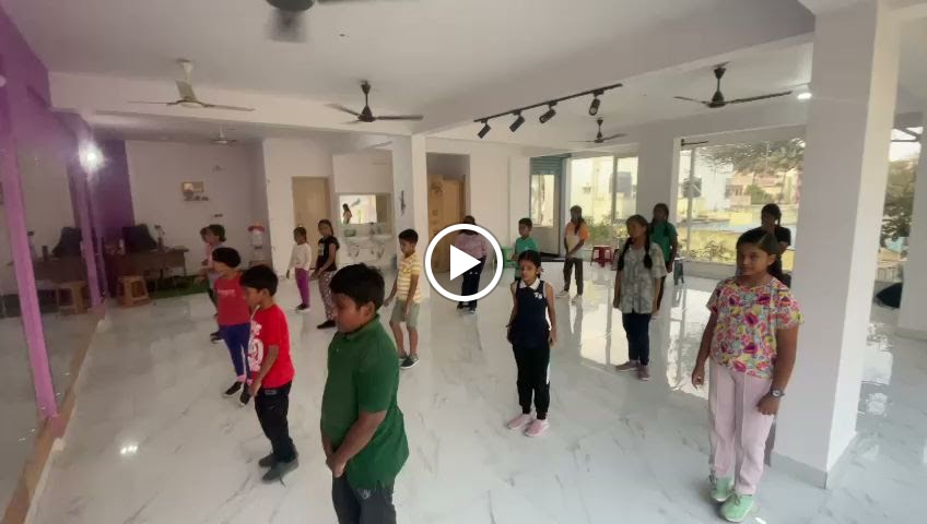 Sr Dance And Fitness Studio