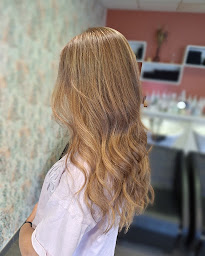 Photo n°11 de Bonheur Capillaire à Saint-Malo (Salon de coiffure)