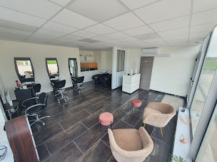 Photo n°1 de SALON STYL'COUPE à Bucy-Saint-Liphard (Salon de coiffure)
