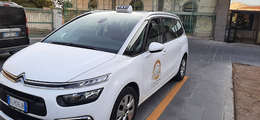 Taxi Oristano Massimo - Thumbnail