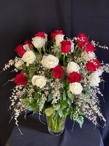 Kim's Creations Flowers - Thumbnail