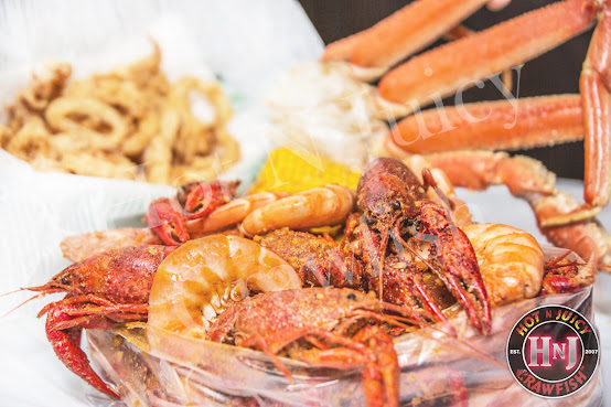 Hot N Juicy Crawfish by null