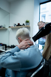 Photo n°25 de RUFFLED CORNER - salon de coiffure Lyon 6 à Lyon (Salon de coiffure)