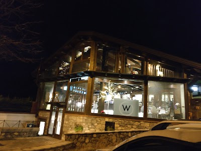 Wood Lounge Bar