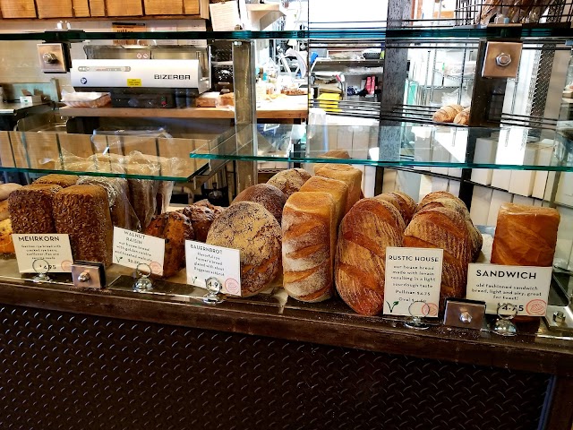 Guglhupf Bake Shop