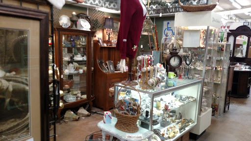 LoneStar Antiques