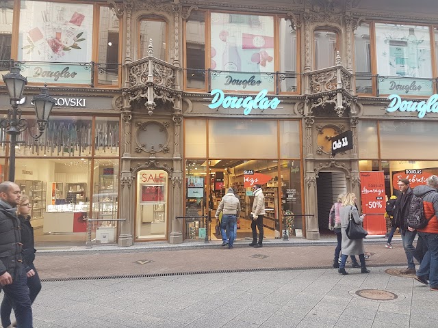 Parfümerie Douglas Illatszerkereskedelmi Kft.