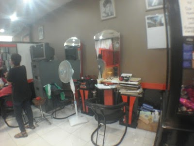 photo of Yopie Salon