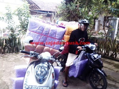 Photos of www.sajadahbusa.com - grosir sajadah busa bulu