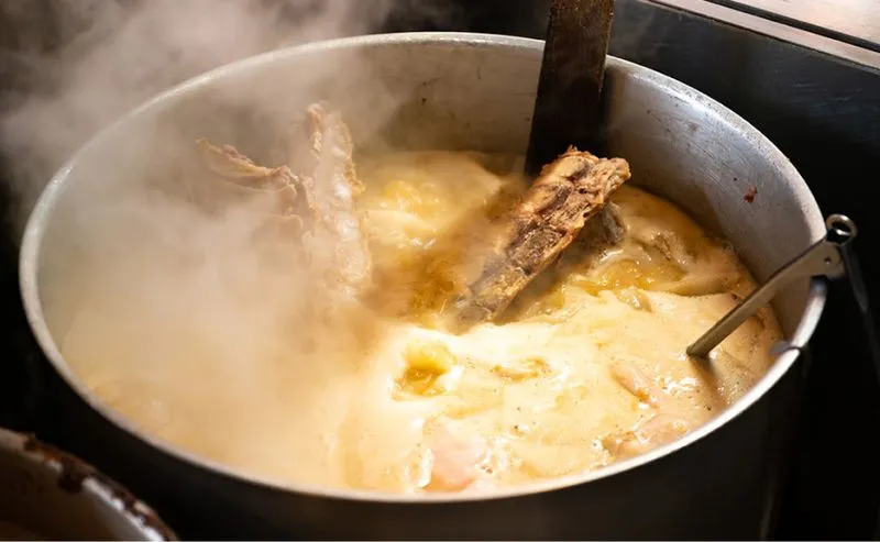 ラーメン豚山 横浜西口店