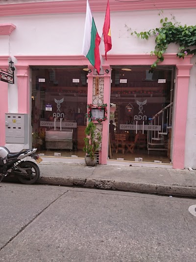 Photos of ADN Caf&eacute;