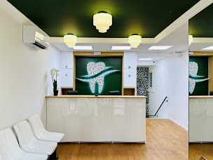 Photo n°2 de CABINET DENTAIRE RUE DE LA POMPE à Paris (Cabinet dentaire)