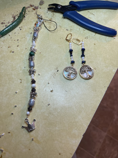 Grams Treasures - Thumbnail