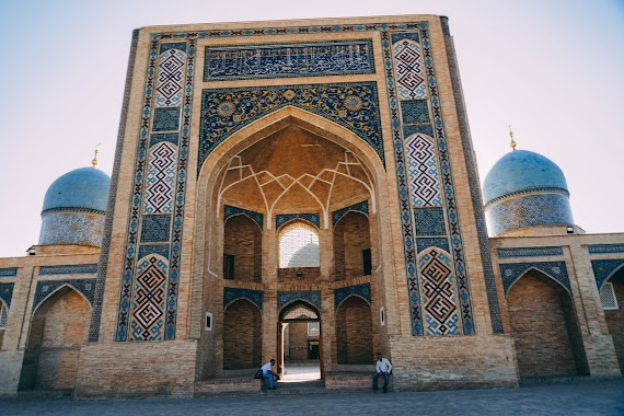 Hazrati Imam, Author: Kalpak Travel