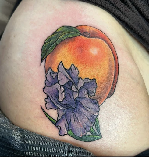 Gallery Thirty Two & Tattoo Company LLC - Thumbnail