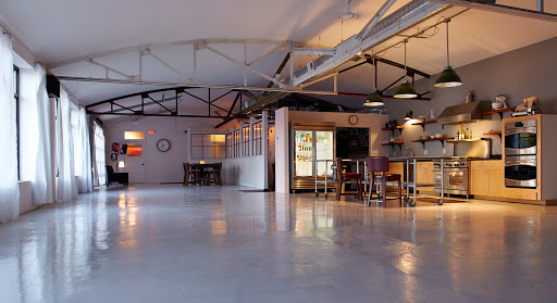 Studio 8900 - Visual